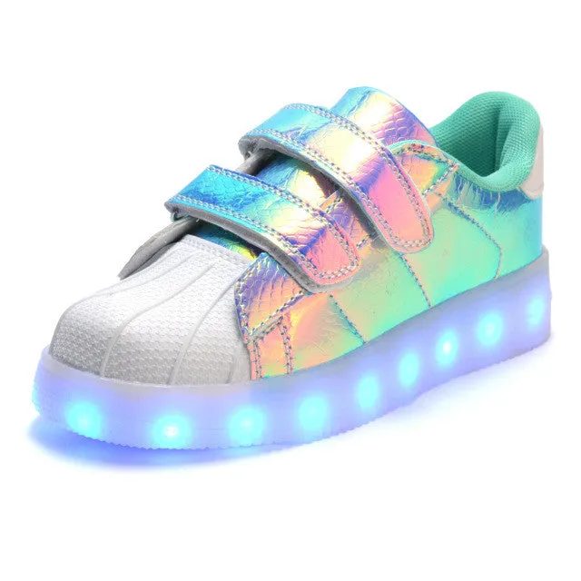 2017 Hot New Spring autumn Kids Sneakers Fashion Luminous Lighted Colorful LED lights Children Shoes Casual Flat Boy girl Shoes