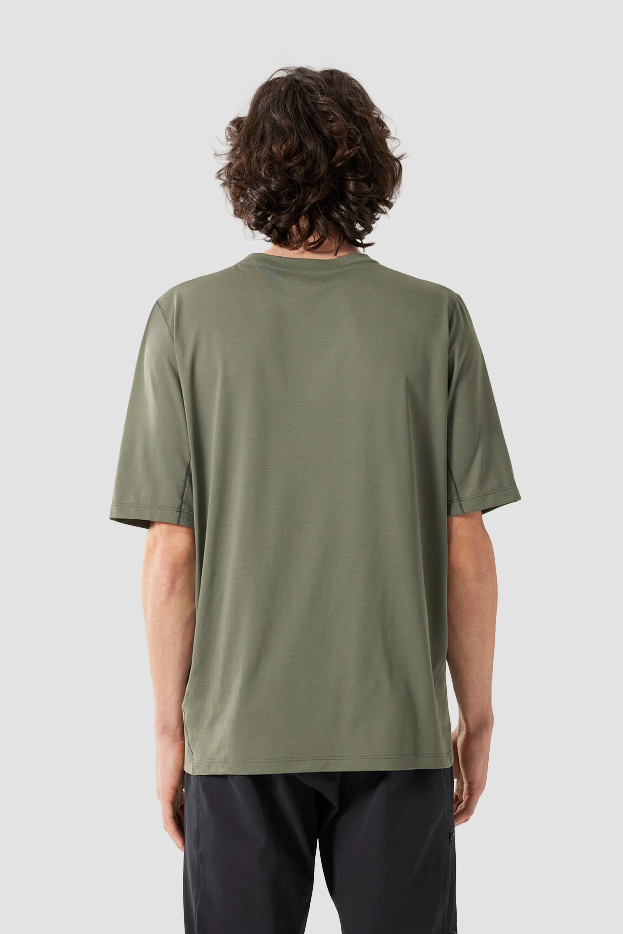 Arc'teryx Men's Cormac Crew Neck SS Shirt in Forage Heather ll