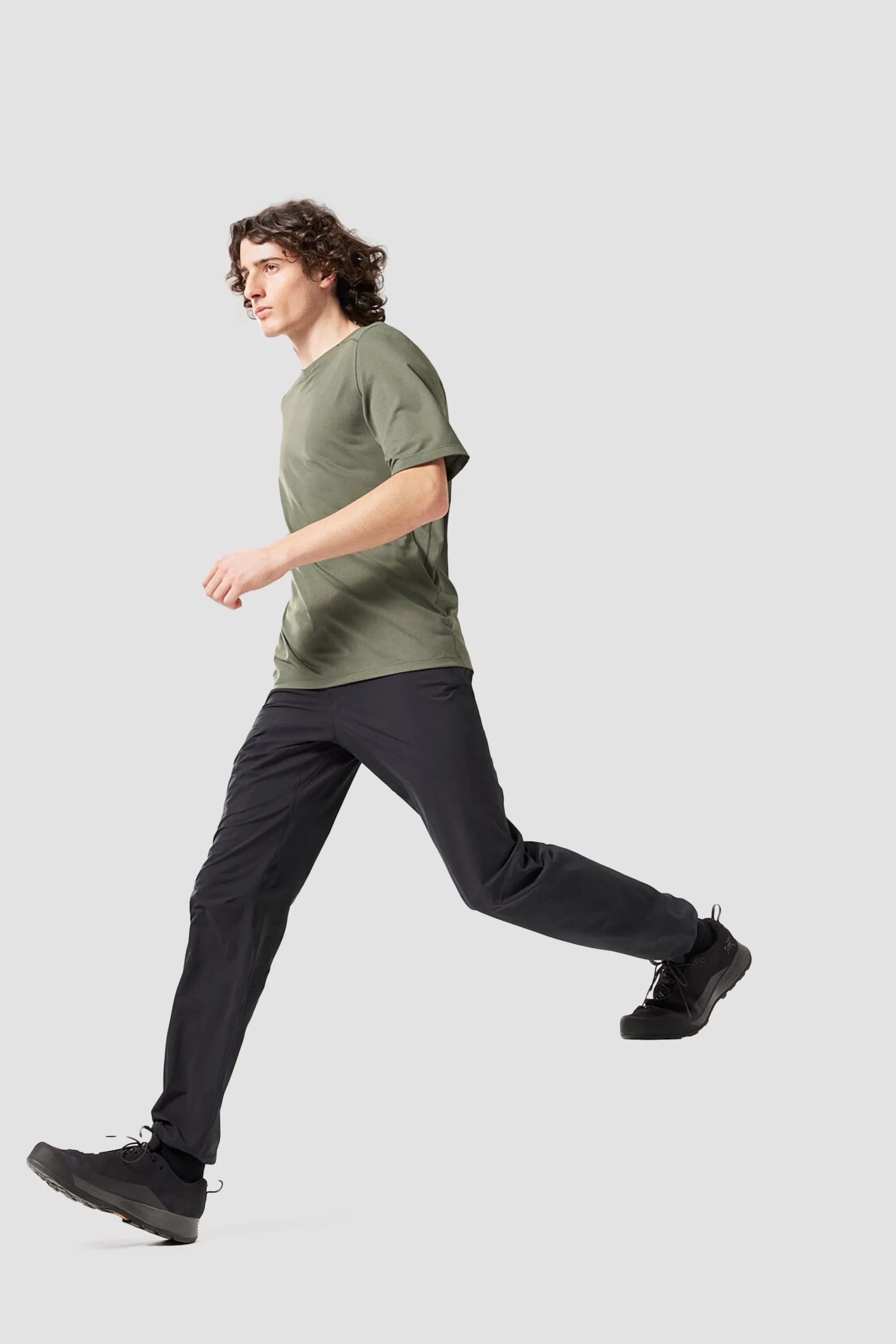 Arc'teryx Men's Cormac Crew Neck SS Shirt in Forage Heather ll