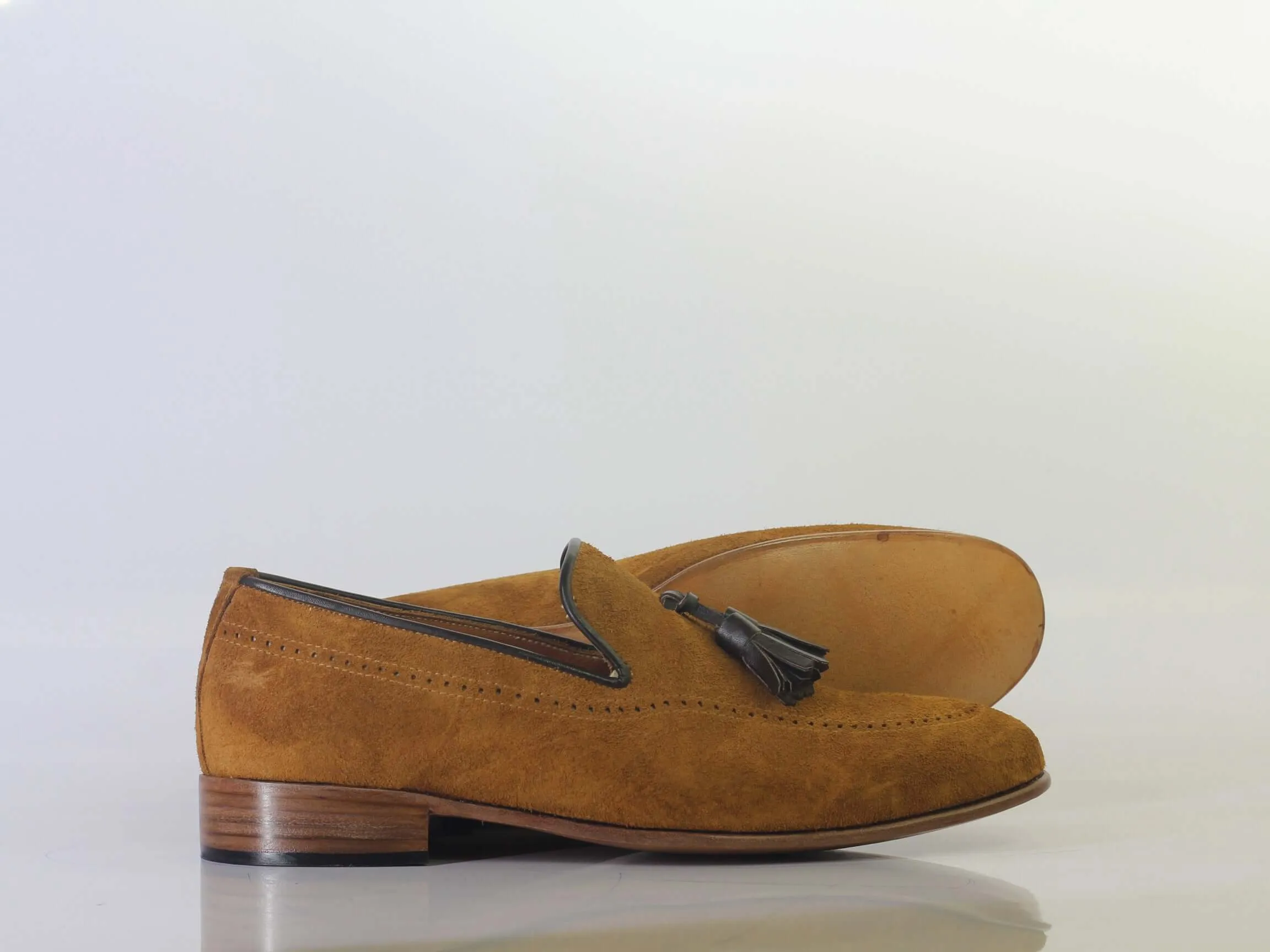 Bespoke Tan Tussle Leather Round Toe Shoes for Men's