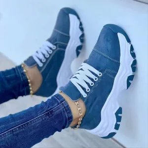 Breathable Lightweight Lace-up Sneakers