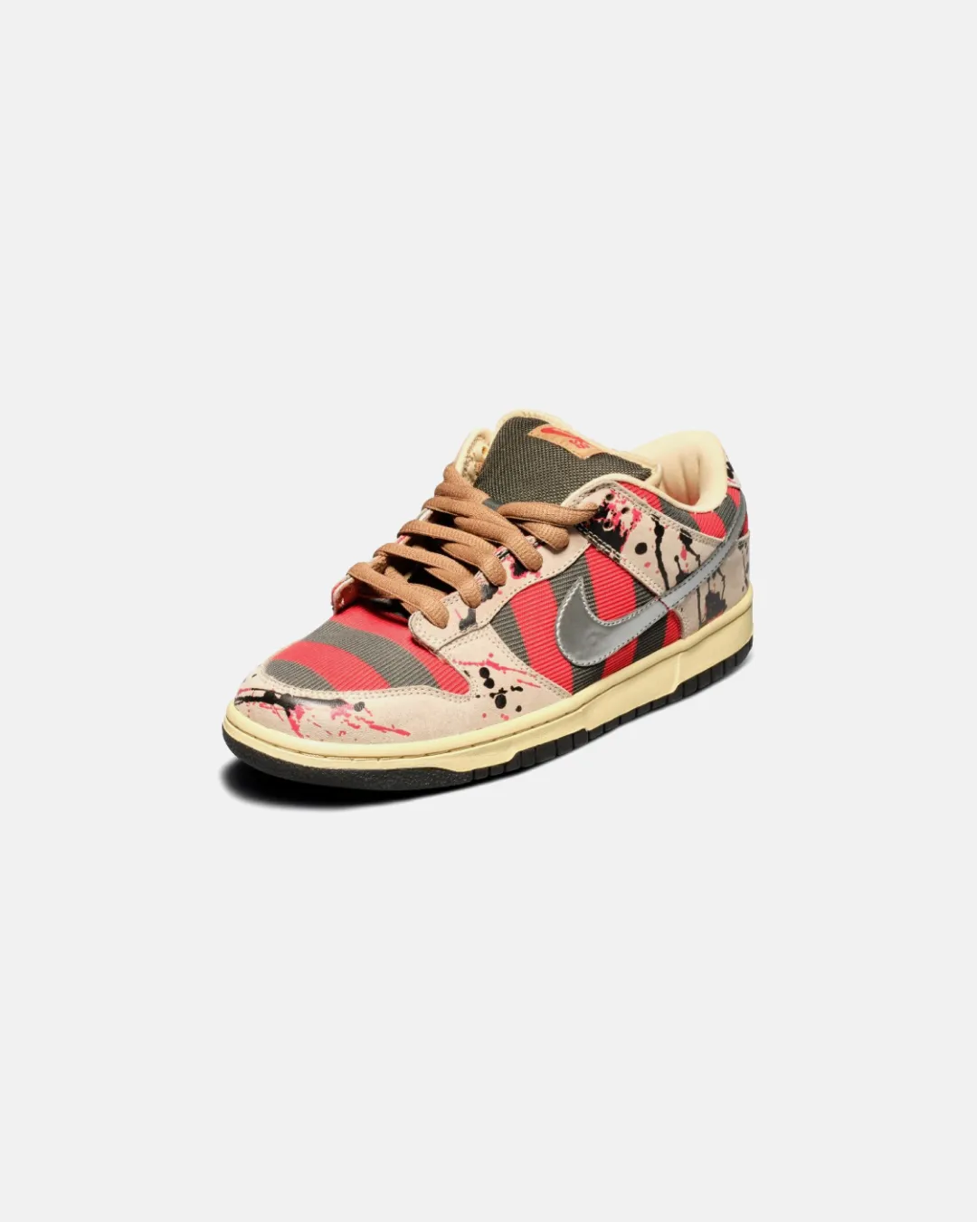 Freddy Krueger x Nike SB Dunk Low Sneakers