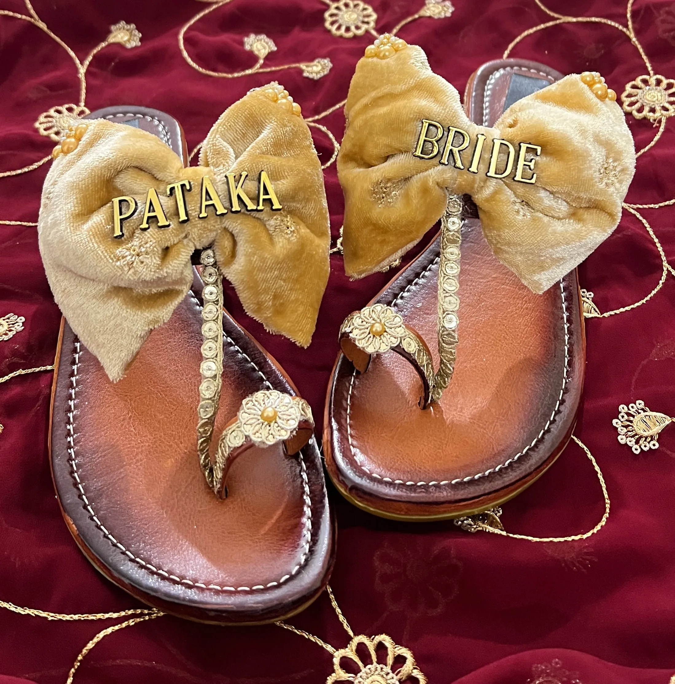 FUNKY N TRENDY hand crafted wedding theme kolhapuri for bride / handcrafted flats / quirky flats/pataka dulhan kolhpauri / pataka dulhan flats / golden flats / haldi theme kolhapuris/bow kolhapuris