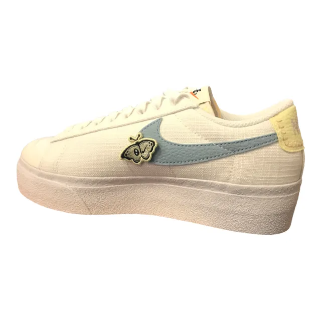 Nike scarpa sneakers da donna con zeppa in canvas Blazer Low Next Nature SE DJ6376 100 bianco