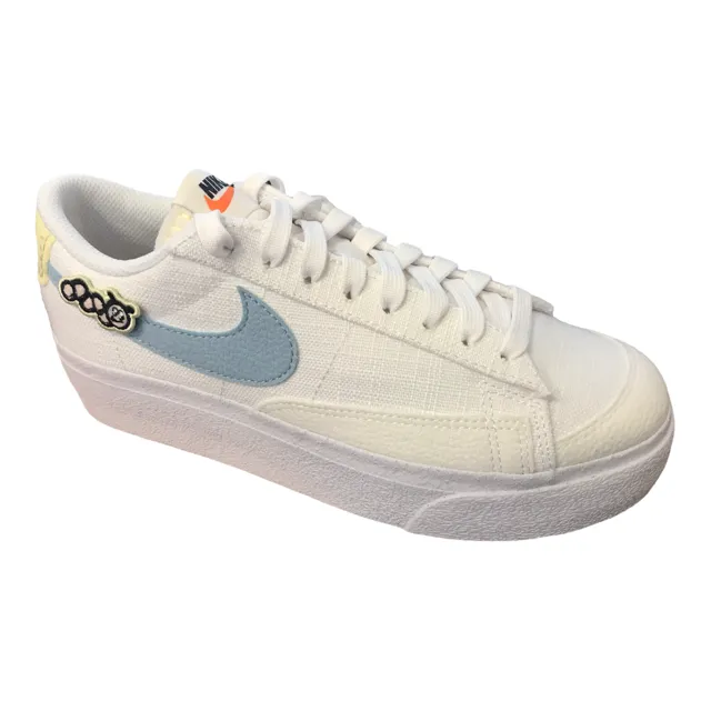 Nike scarpa sneakers da donna con zeppa in canvas Blazer Low Next Nature SE DJ6376 100 bianco